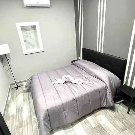 Airport-napoli 3* Nápoles