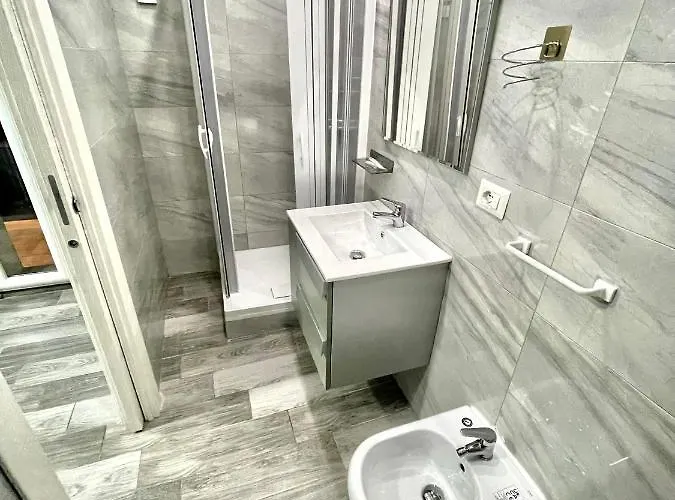 Airport-napoli 3* Neapel